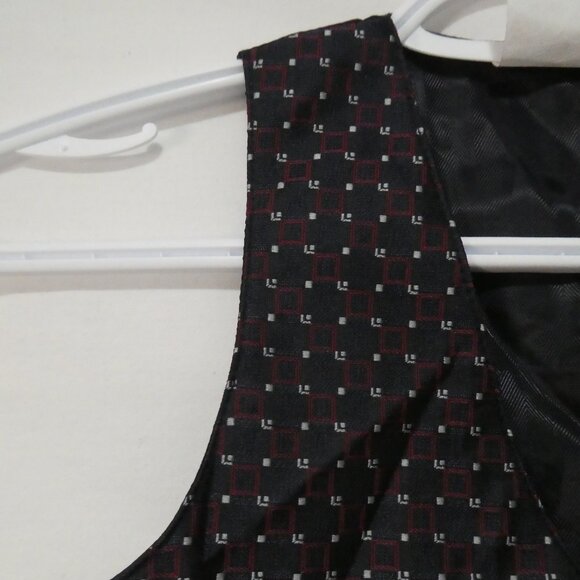 Unbranded | 4T | Elegant Double-Breasted Formal Vest | Made In Canada 🟥🍁🟥 - Picture 3 of 14